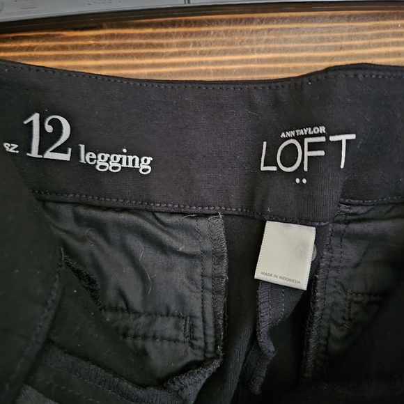 LOFT Black Leggings - Picture 2 of 5